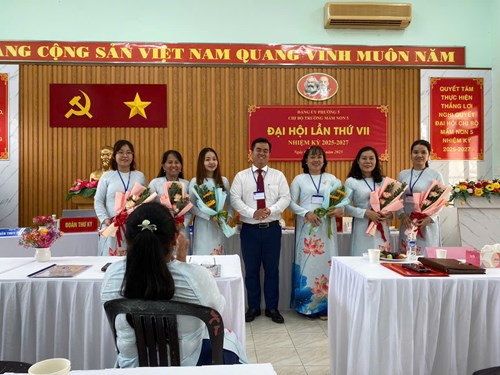 Đại hội Chi bộ trường Mầm non 5 nhiệm kỳ 2025-2027