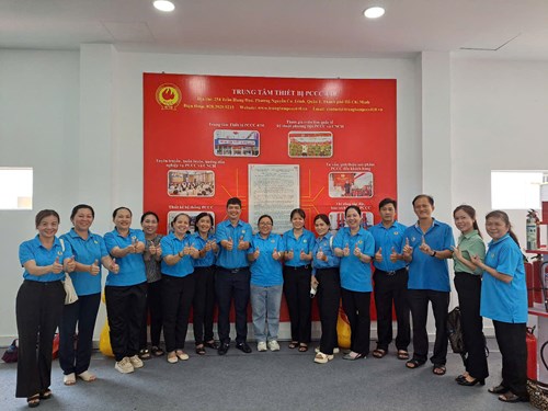 CĐCS Mầm non 6 tham dự chương trình trang bị kỹ năng PCCN, CHCN