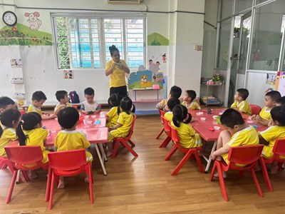 -Tạo hình:   Tàu thủy 