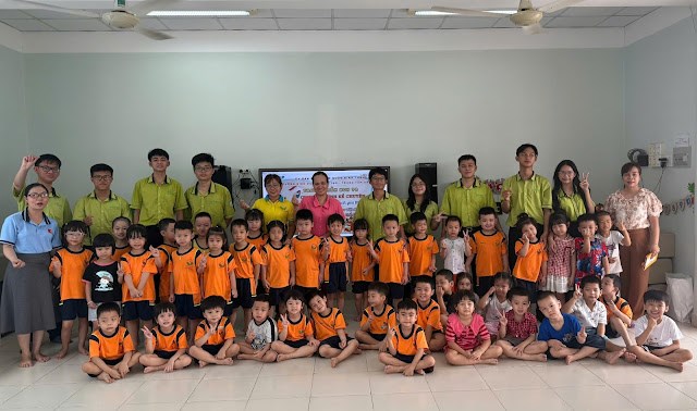 Chương trình “kể chuyện cho bé” tại mầm non 7a