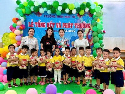 🌻🌻🌻 Tổng kết và phát quà khen thưởng cho các bé lớp Mầm 2