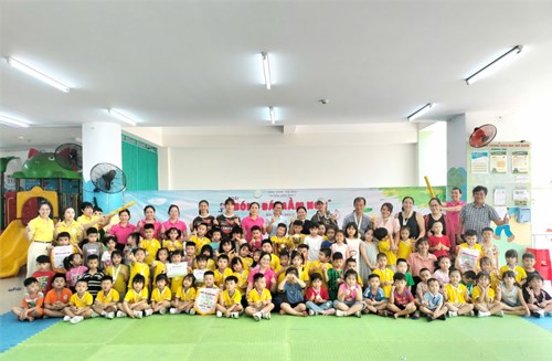 Bóng đá mầm non năm học 2024-2025