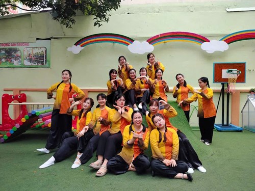 ✍️ Trường Mầm Non  8 Tham Gia   HỘI DIỄN VĂN NGHỆ  KỶ NIỆM 50 NĂM  NGÀY GIẢI PHÓNG MIỀN NAM, THỐNG NHẤT ĐẤT NƯỚC  .

✍️Chủ đề “ Ngành Giáo dục và Đào tạo Quận 3- 50 năm tự hào bản hùng ca” - Năm học 2024-2025.

✍️ Tiết mục múa :   Hương Lúa  
