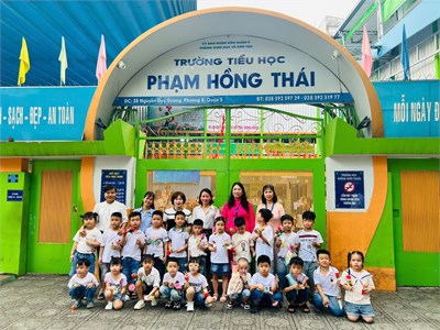 😊😊😊hoạt động tham quan giao lưu “trường tiểu học phạm hồng thái.
