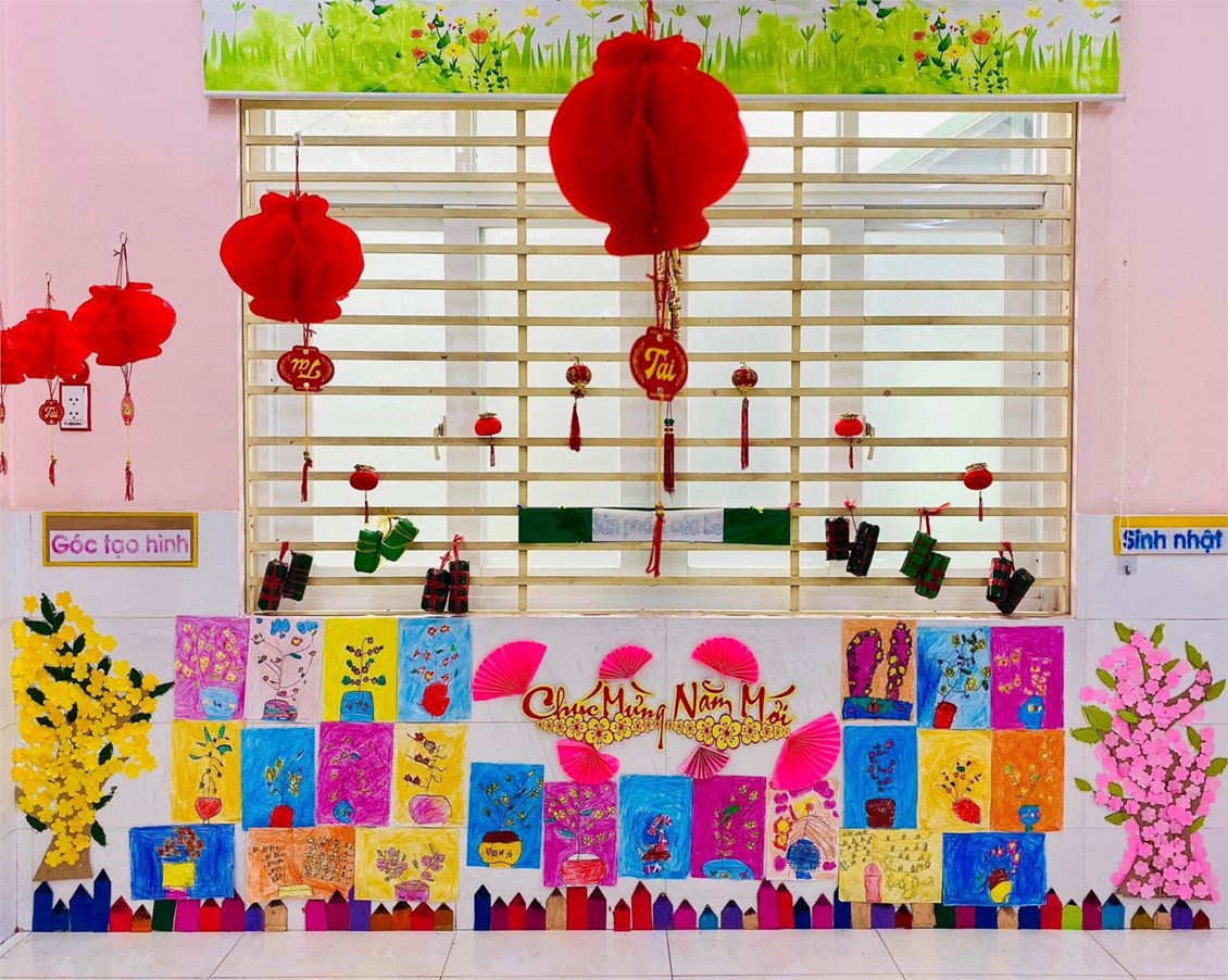 Hoạt động trang trí góc Chủ đề Tết Lớp Lá 3