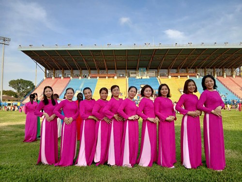 Trường Mầm non 9 tham gia Chương trình đồng diễn dân vũ với Áo dài.