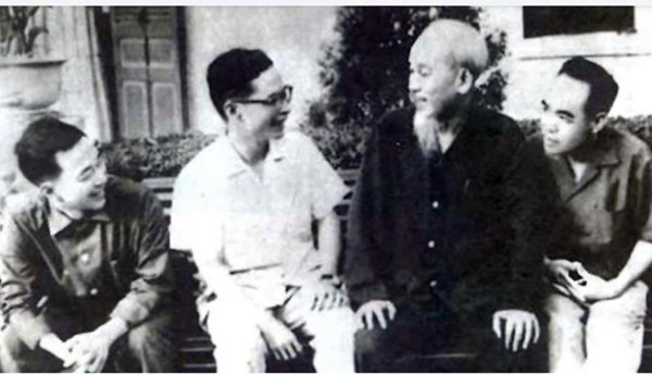 NGÀY NÀY NĂM ẤY - Ngày 17/4/1952