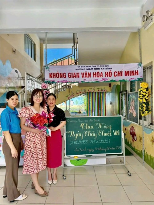 📣Nhân ngày Thầy thuốc Việt Nam 27/02, Trường Mầm non An Bình phối hợp với công đoàn xin gửi lời tri ân sâu sắc đến các y, bác sĩ và đặc biệt là các giáo viên kiêm nhân viên y tế của trường. 
❤️Cô không chỉ là những người truyền đạt kiến thức mà còn tận tâm chăm sóc sức khỏe, đảm bảo môi trường an toàn cho các con. Sự hy sinh thầm lặng và tình yêu thương của cô là món quà quý giá đối với nhà trường và phụ huynh. Chúc cô luôn mạnh khỏe, hạnh phúc và tràn đầy nhiệt huyết! 
🏠Https://https mnanbinh.hcm.edu.vn