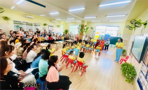 Trường Mầm non Bé Ngoan thực hiện chuyên đề “Tổ chức hoạt động làm quen chữ viết cho trẻ 5-6 tuổi” cấp Thành phố, năm học 2024 - 2025.
