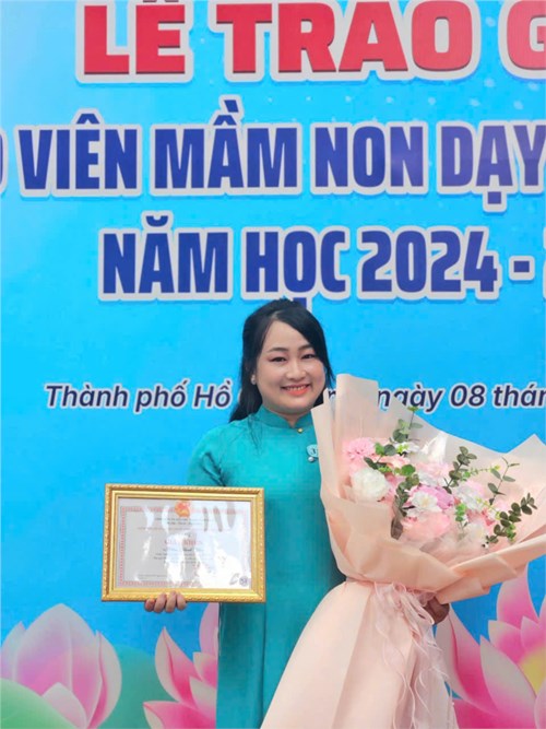 Chúc mừng cô Phan Thanh Thảo đạt giải Nhì hội thi  Giáo viên mầm non dạy giỏi cấp Thành phố  năm học 2024 -2025