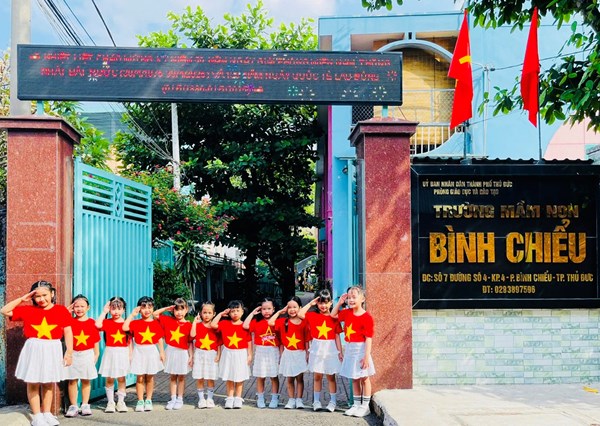 Hoạt động đồng diễn bài tập thể dục tại trường Mầm non Bình Chiểu, thành phố Thủ Đức.