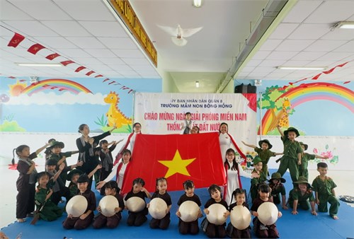 Một số hình ảnh Hưởng ứng Lễ kỷ niệm 50 năm ngày Giải phóng miền Nam thống nhất đất nước (30/4/1975 - 30/4/2025) tại trường Mầm non Bông Hồng