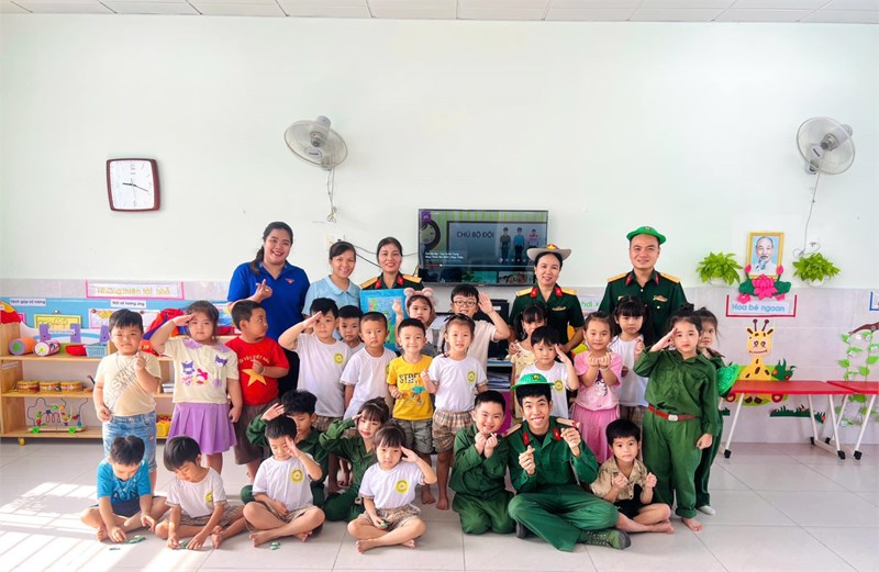 Sinh hoạt chủ điểm tháng 12 - 80 NĂM OAI HÙNG – SỨC TRẺ VIỆT NAM TIẾP NỐI