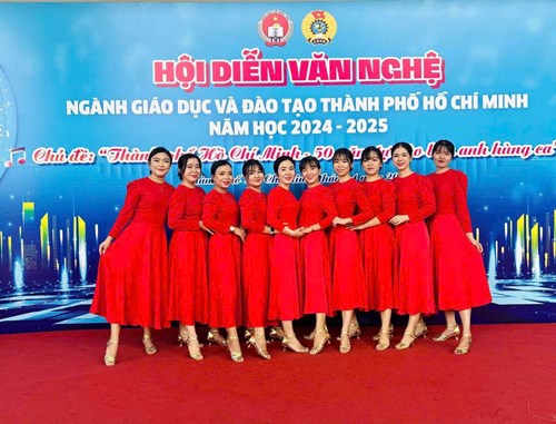 ĐỘI HÌNH RỰC MÀU CỜ SÁNG NAY
Trường mầm non Cúc Hoạ Mi Tham gia Hội diễn văn nghệ Ngành Giáo dục và Đào tạo Thành phố Hồ Chí Minh năm học 2024 - 2025
Chủ đề: “Thành phố Hồ Chí Minh - 50 năm tự hào bản anh hùng ca”