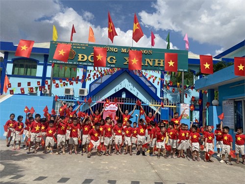 Đồng diễn thể dục chào mừng kỷ niệm 50 năm ngày giải phóng miền nam thống nhất đất nước 30/4/1975-30/4/2025