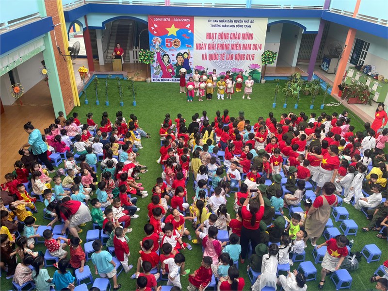 Trường mầm non Đồng Xanh tổ chức các hoạt động chào mừng 50 năm ngày giải phóng miền nam thống nhất đất nước 30/4/1975-30/4/2025
