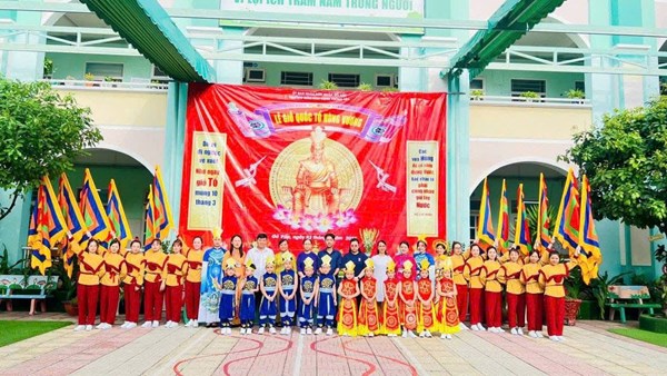 Lễ giỗ Quốc tổ Hùng Vương tại trường Mầm non Hạnh Thông Tây.