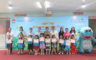 Sáng ngày 01/4/2025, Các bé trường MN Hoa Đào đã tham gia hội thi “Bé vẽ sáng tạo cùng Bitex” năm 2025 tại địa điểm trường MN Thanh Tâm, TP. Thủ Đức.