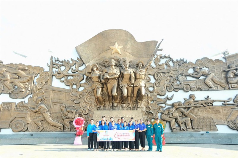 Hành Trình  Tân Quý Tây tôi yêu  