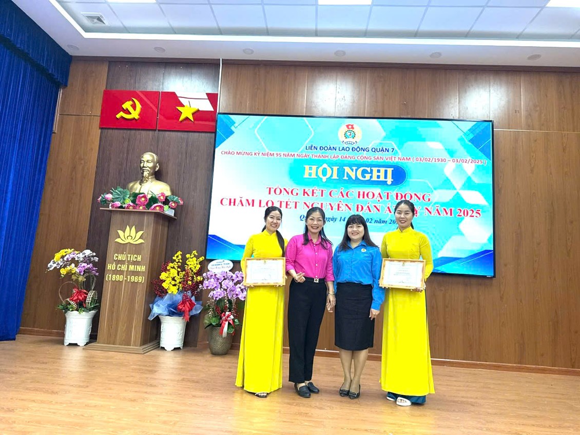 CĐCS Trường Mầm non Hoa Hồng tham gia   HỘI NGHỊ TỔNG KẾT CÁC HOẠT ĐỘNG CHĂM LO TẾT NGUYÊN ĐÁN ẤT TỴ 2025 