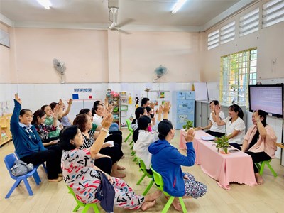 Tổ chức buổi họp Cha Mẹ trẻ cuối năm học 2024 - 2025
