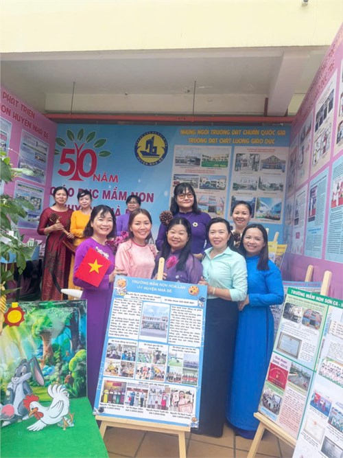 Trường Mầm non Hoa Lan tham gia ngày hội  Phát triển giáo dục mầm non Thành Phố 