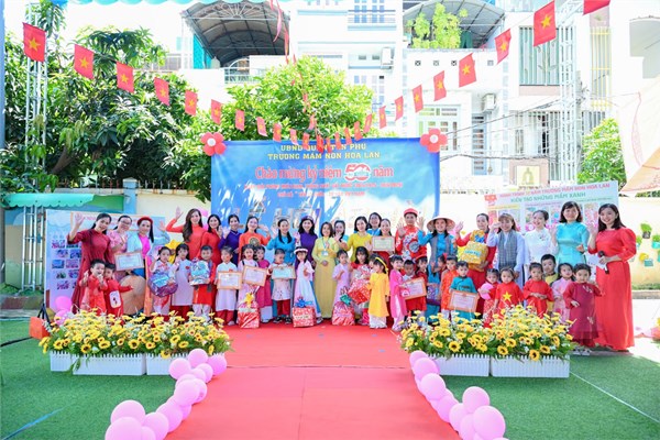 Hội thi duyên dáng áo dài, chủ đề “Áo dài kết nối triệu trái tim – Tự hào Việt Nam – Dấu ấn thời gian”
