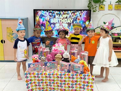 Chúc mừng các bé có ngày sinh trong tháng 5, 6, 7, 8.
