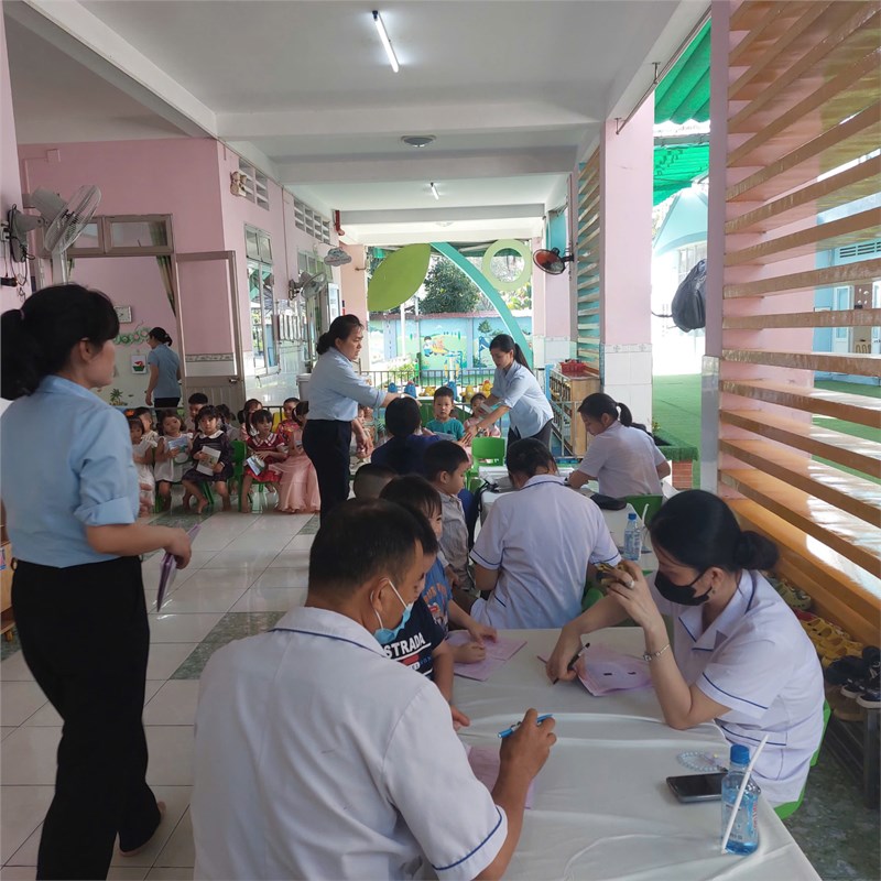👩‍⚕️KHÁM SỨC KHỎE ĐỊNH KỲ CHO TRẺ - NH: 2024.2025 👩‍⚕️
🏋️‍♀️🏋️‍♀️🏋️‍♀️Công tác chăm sóc sức khoẻ cũng như khám sức khoẻ định kỳ cho trẻ là một nội dung luôn được Trường mầm non Họa Mi 1 đặc biệt quan tâm.
🏋🏋Sáng ngày 19/12/2024 trường mầm non Họa Mi 1 phối hợp với Trung tâm Y tế dự phòng Quận 12 tổ chức khám sức cho trẻ.
👉Sau đây là một số hình ảnh: