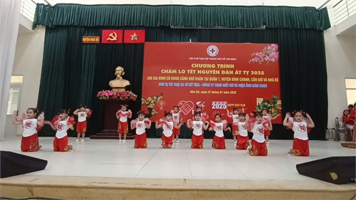 Yêu các con, yêu các cô . BGH luôn cám ơn các cô và các con đồng hành cùng BGH.