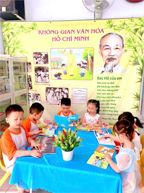 kHÔNG GIAN VĂN HOÁ HỒ CHÍ MINH