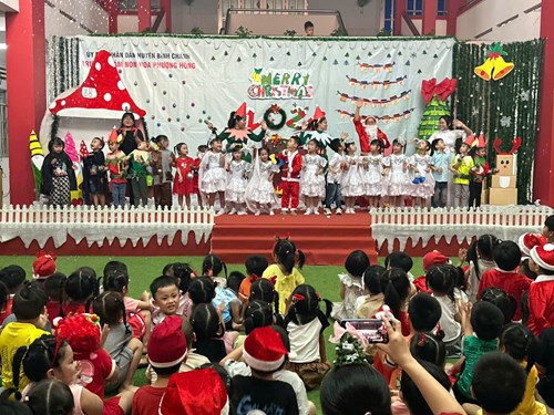 Ngày hội Bé vui Noel