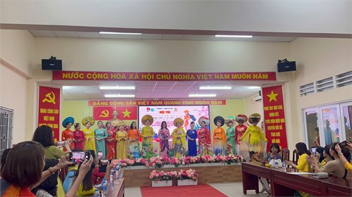 Đoàn viên Lê Ngọc Vy Chi đoàn Mầm non Hoa Quỳnh đạt Giải Ba Hội thi  Hương sắc Áo dài Việt  do Đoàn Phường 1 tổ chức