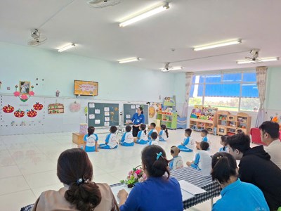 Triển khai chuyên đề tổ chức hoạt động làm quen chữ viết với đề tài  Chơi cùng chữ l -m  do cô Thơ thực hiện ngày 25/3/2025