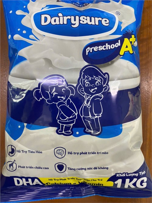 Trưởng MN Hoa Sen thông tin về sản phẩm sữa Dairysure