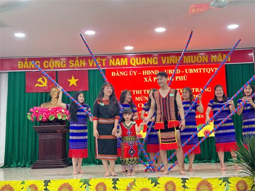 Chi đoàn trường mầm non Hướng Dương 2 tham gia các hoạt động chào mừng     Xuân Ất Tỵ năm 2025 