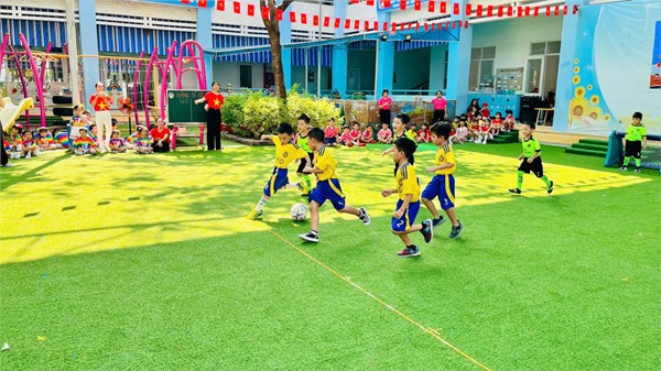 Ngày hội: Bé vui khỏe