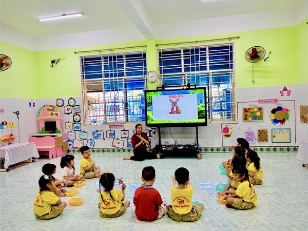 Tổ chức ứng dụng công nghệ thông tin trong tổ chức hoạt động giáo dục tại trường mầm non