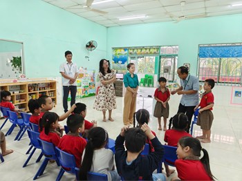 Ngày 13/02/2025 Trường mầm non Hướng Dương đã đón Đoàn kiểm tra công tác y tế trường học năm học 2024 - 2025 và đạt được kết quả: Tốt