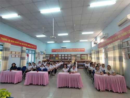 Hội nghị cán bộ, viên chức và người lao động trường mầm non Hướng Dương năm học 2024-2025.