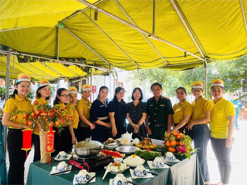 Hội thi  Chưng mâm ngũ quả, cắm hoa và nấu ăn  do ban chỉ huy quân sự Huyện Nhà Bè tổ chức.
Chủ đề:  Lưu giữ hồn Tết Việt 