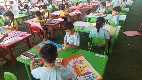 Hội thi  nét vẽ xanh  hướng đến chào mừng kỷ niệm 50 năm ngày giải phóng miền nam thống nhất đất nước năm học 2024-2025.