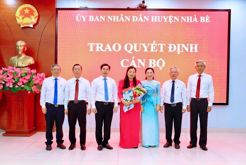 Chúc mừng cô Trần Thuý Trinh được bổ nhiệm Hiệu trưởng Trường Mầm non Hướng Dương