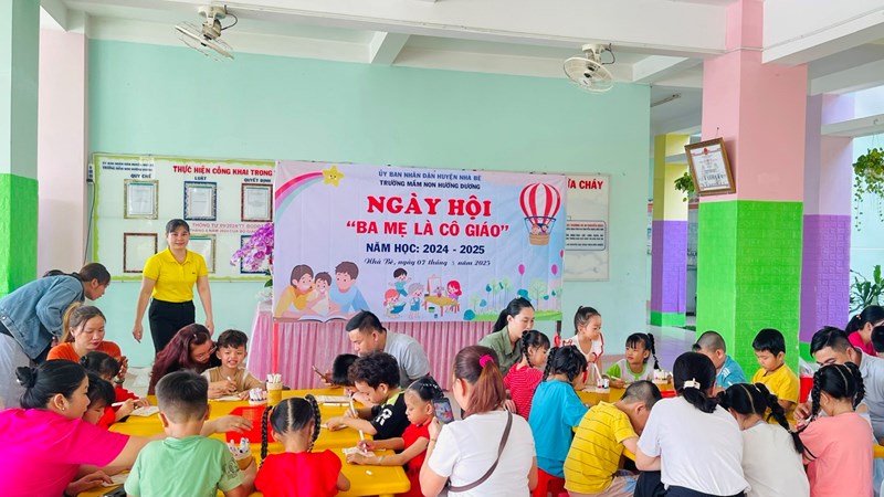 Ngày hội  Ba mẹ là cô giáo 