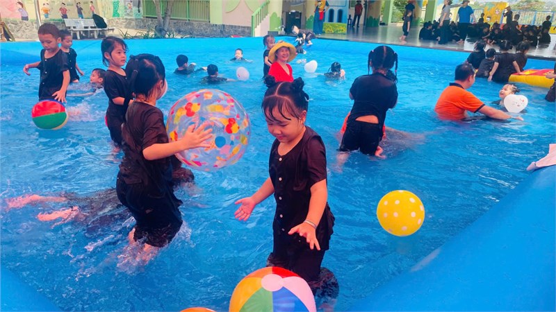 Trải nghiệm hè vui vẻ