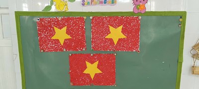 Hoạt động tạo hình: khảm tranh