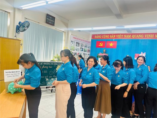 Nuôi heo đất - xây dựng quỹ học bổng nguyễn đức cảnh
