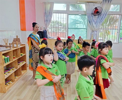 Hoạt động giáo dục âm nhạc theo hướng tiếp cận đa văn hóa