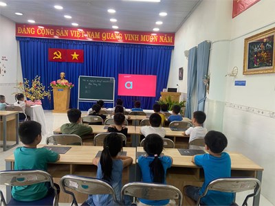 Lớp học giả định: Bé làm quen chữ cái của các bé 5-6 tuổi - Lớp Vành Khuyên 3