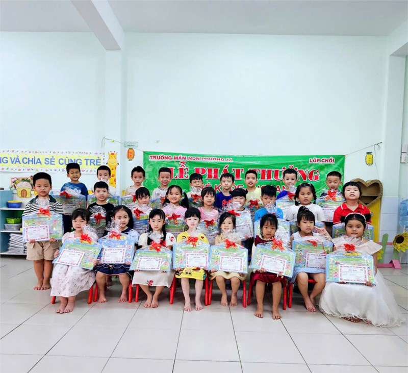 Lễ phát thưởng bé khỏe - ngoan năm học 2024-2025 lớp chồi 2